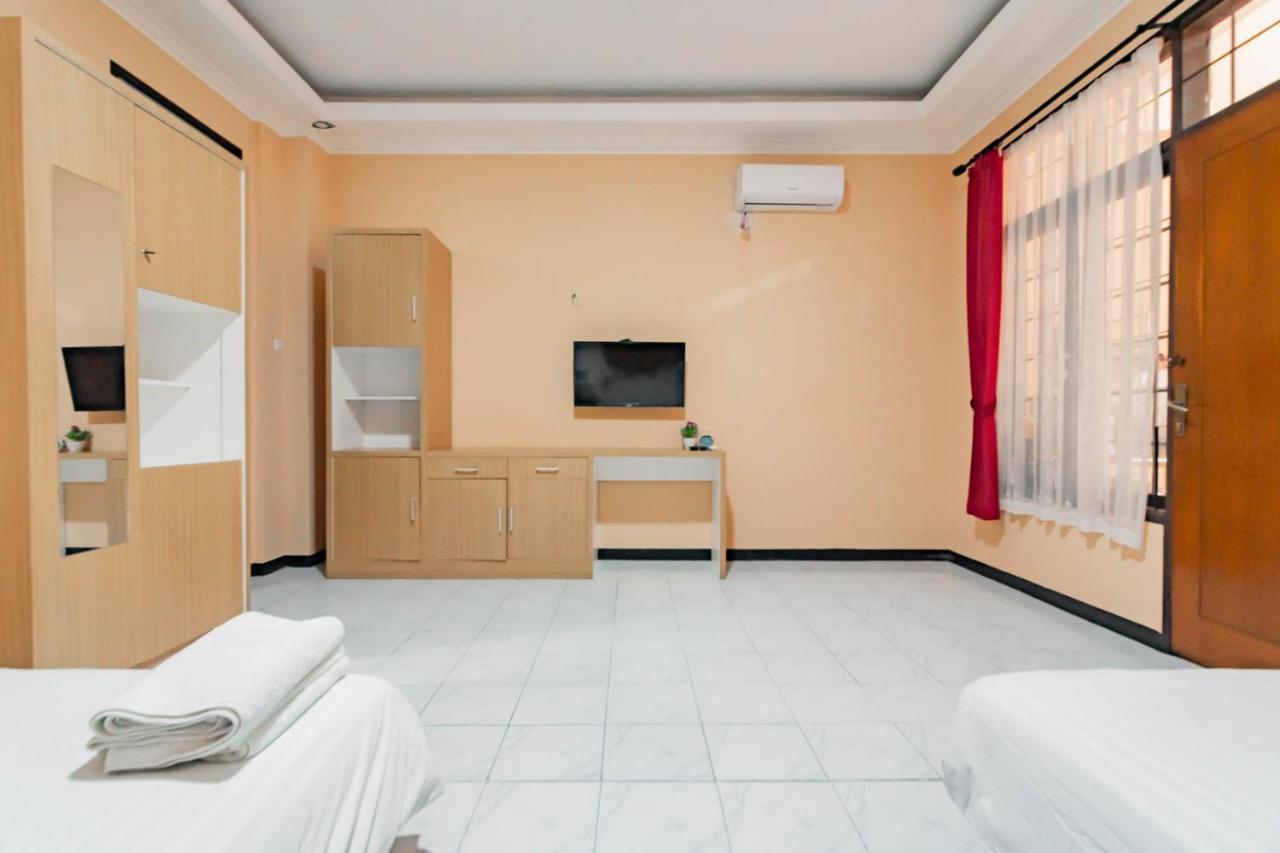 Shofy Guest House Syariah Bandung Bagian luar foto